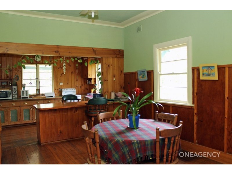 2 Silverwood Avenue, Temagog NSW 2440
