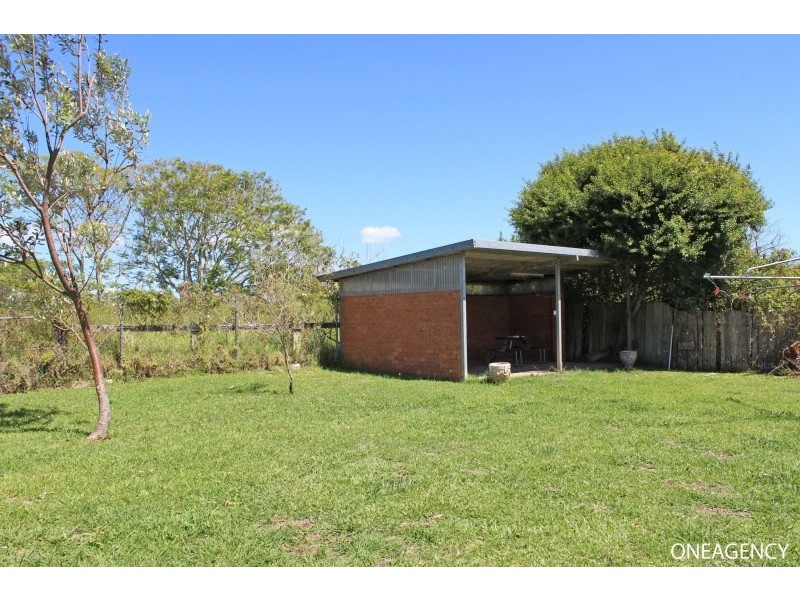 8 Barnard Street, Gladstone NSW 2440