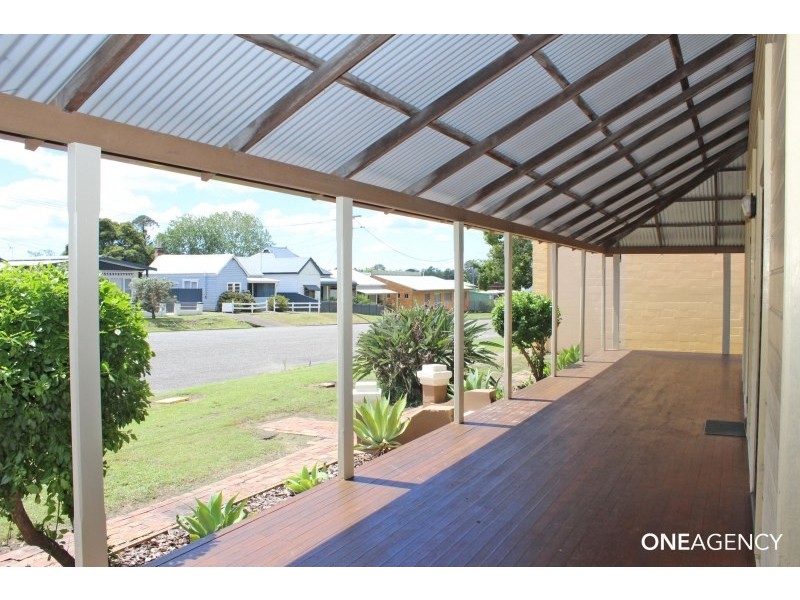 4 Tozer Street, West Kempsey NSW 2440