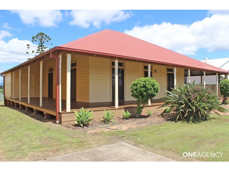 4 Tozer Street, West Kempsey NSW 2440