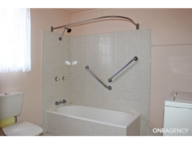 4 Tozer Street, West Kempsey NSW 2440