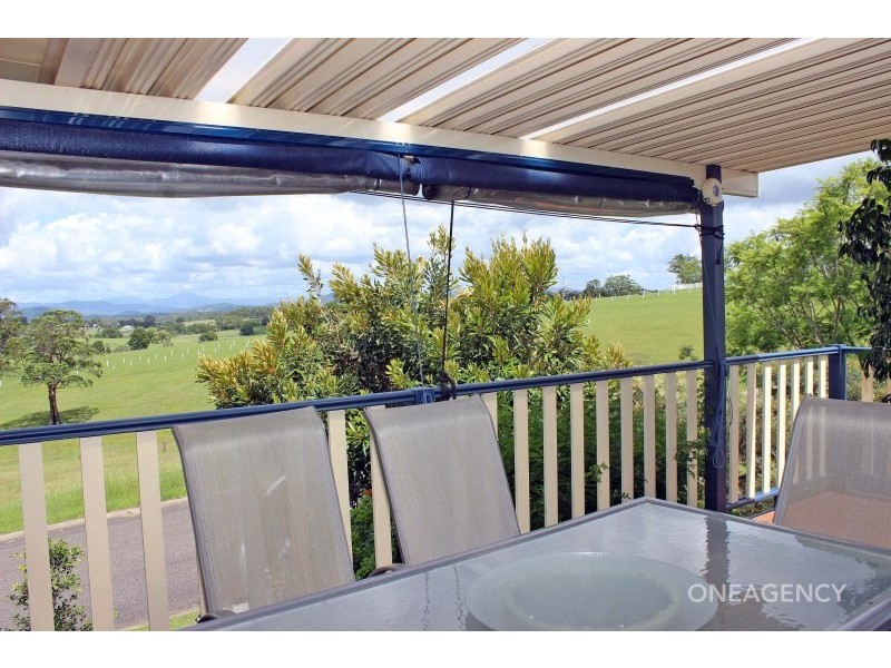 6 Springfields Drive, Greenhill NSW 2440