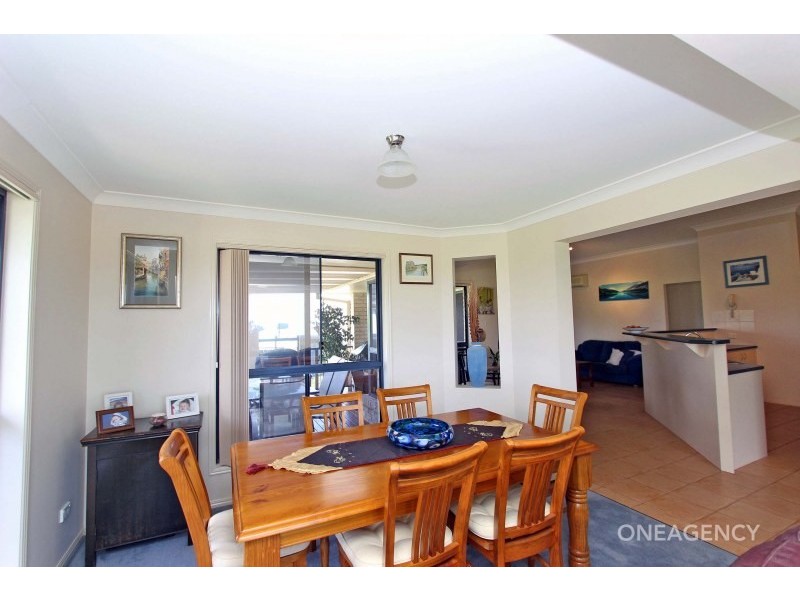 6 Springfields Drive, Greenhill NSW 2440
