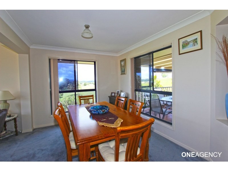 6 Springfields Drive, Greenhill NSW 2440