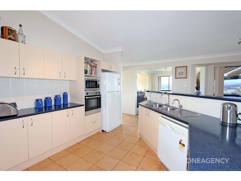 6 Springfields Drive, Greenhill NSW 2440