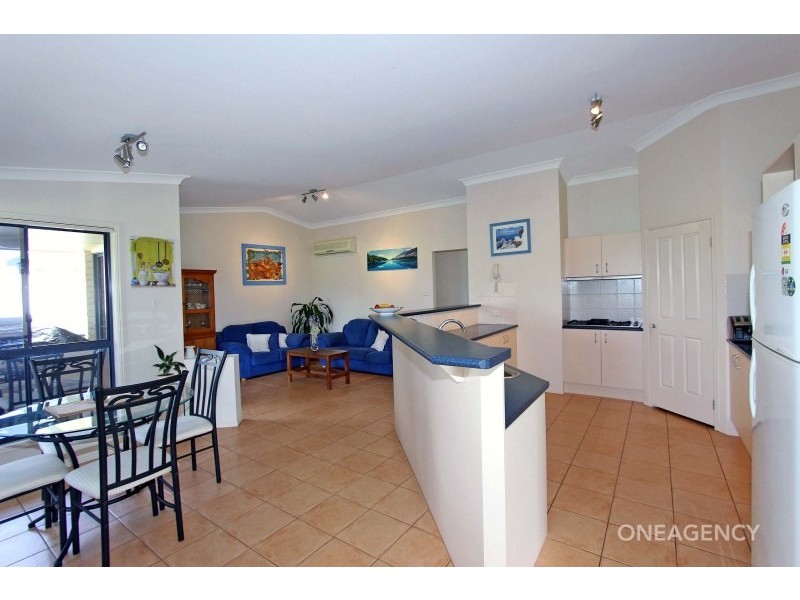 6 Springfields Drive, Greenhill NSW 2440