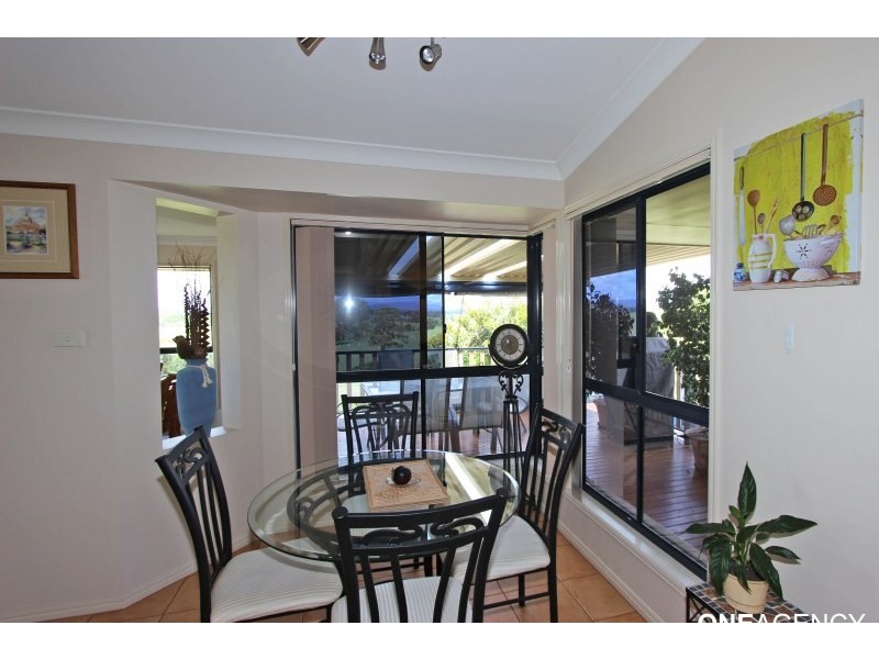 6 Springfields Drive, Greenhill NSW 2440