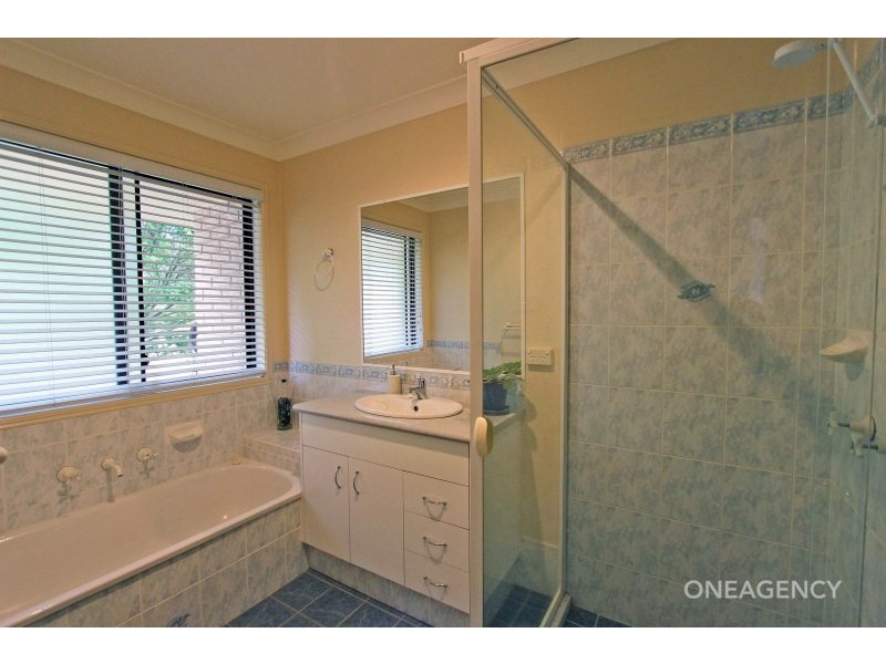 6 Springfields Drive, Greenhill NSW 2440