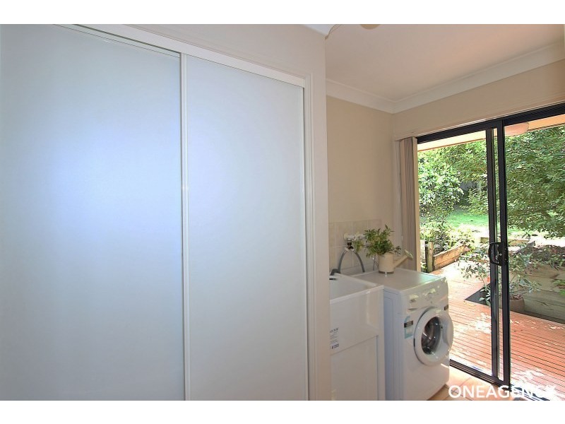 6 Springfields Drive, Greenhill NSW 2440