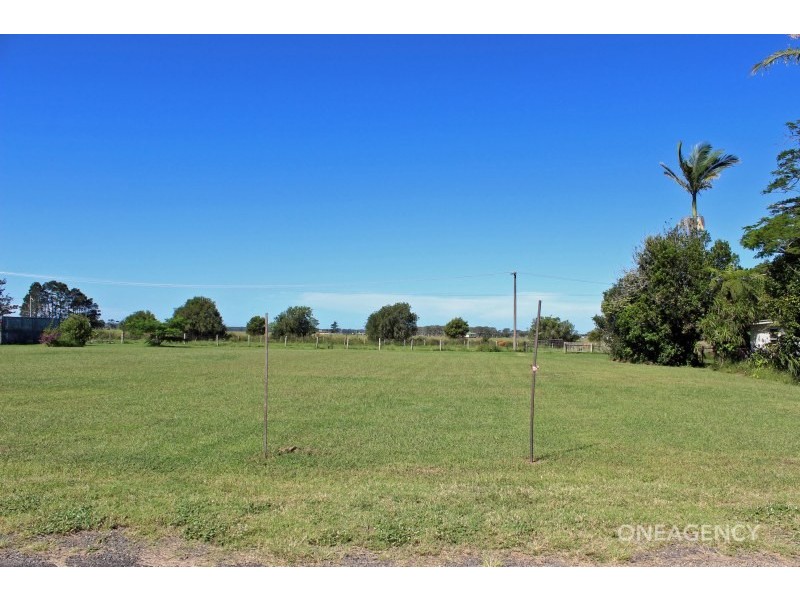 16 Riverside Drive, Kinchela NSW 2440