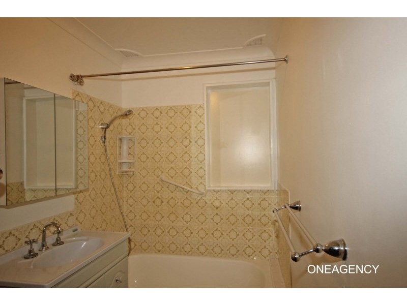 4 Lawrence Crescent, West Kempsey NSW 2440