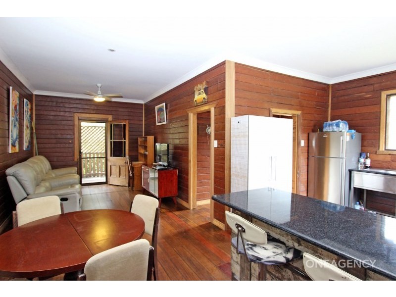 25 Pacific Street, Crescent Head NSW 2440