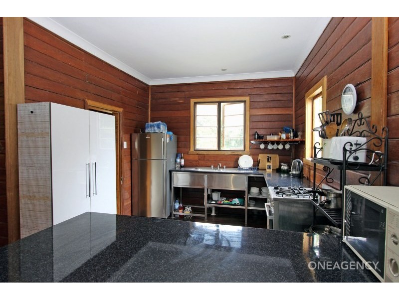 25 Pacific Street, Crescent Head NSW 2440