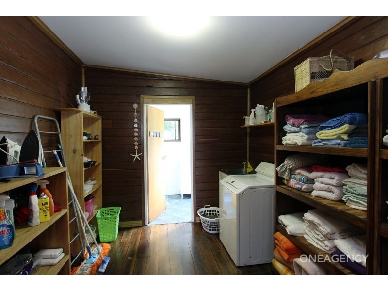 25 Pacific Street, Crescent Head NSW 2440