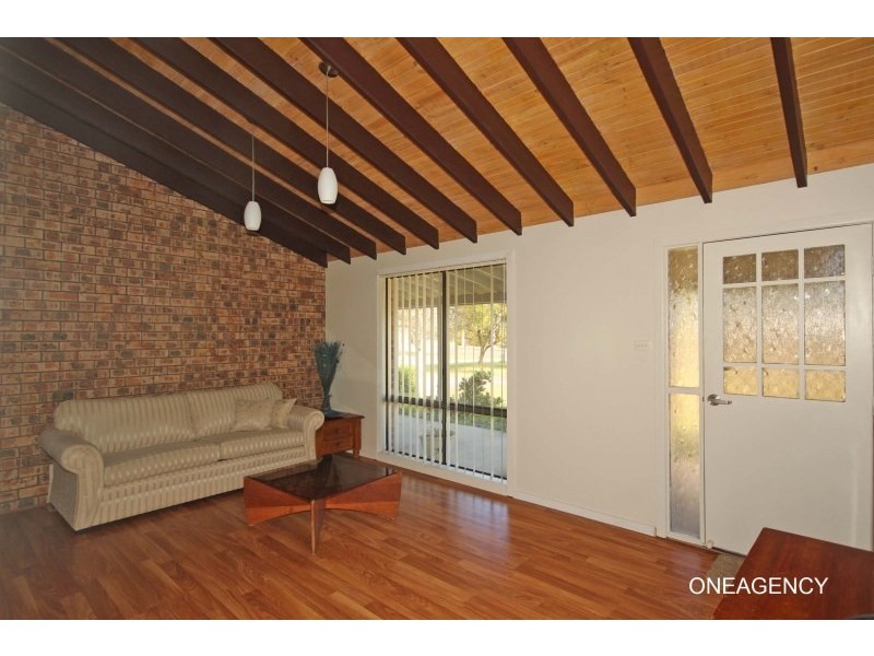 33 Hillview Drive, Aldavilla NSW 2440