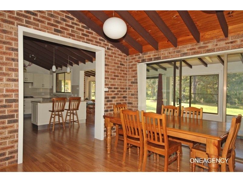 33 Hillview Drive, Aldavilla NSW 2440