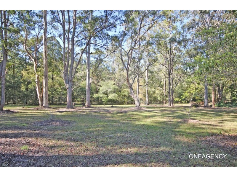 33 Hillview Drive, Aldavilla NSW 2440