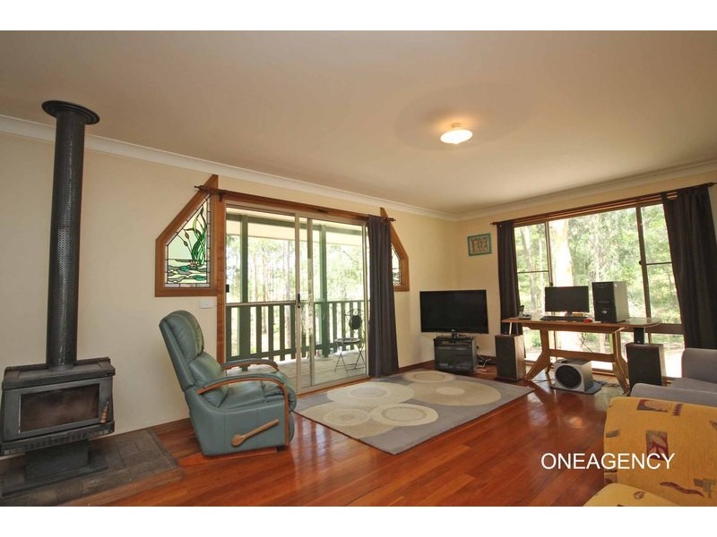 35 Ironbark Crescent, Yarravel NSW 2440