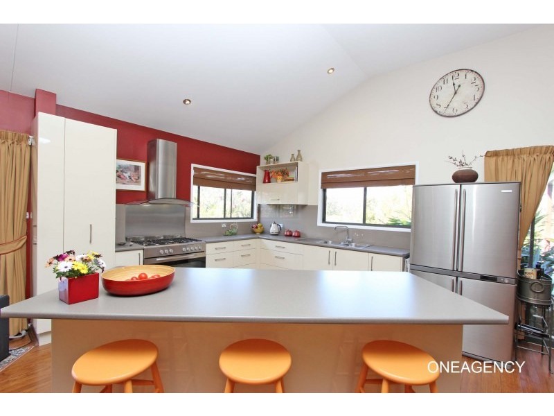 11 Penn Place, Crescent Head NSW 2440