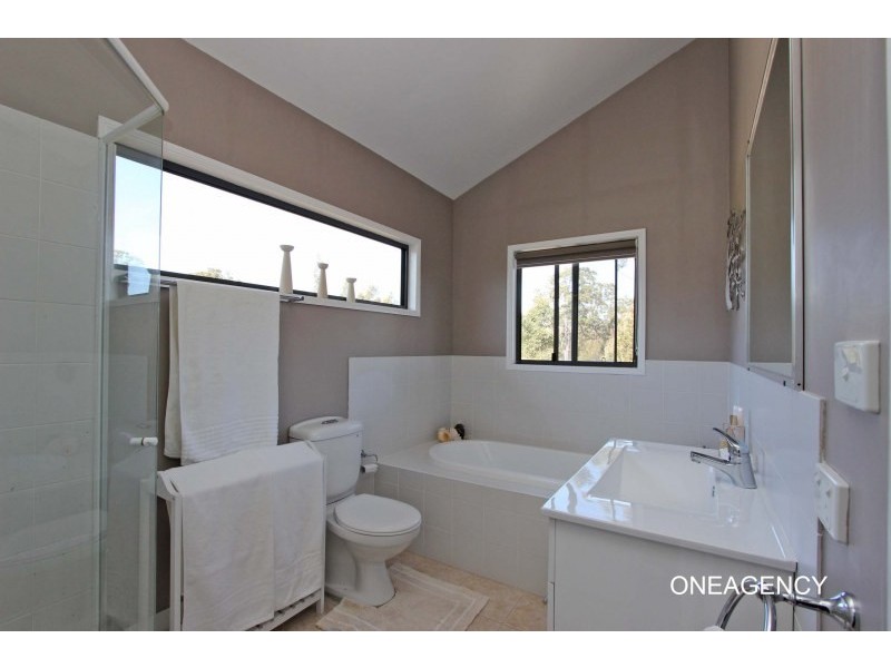 11 Penn Place, Crescent Head NSW 2440