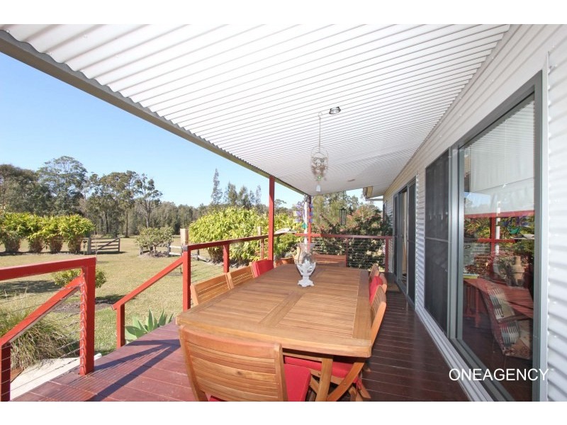 11 Penn Place, Crescent Head NSW 2440