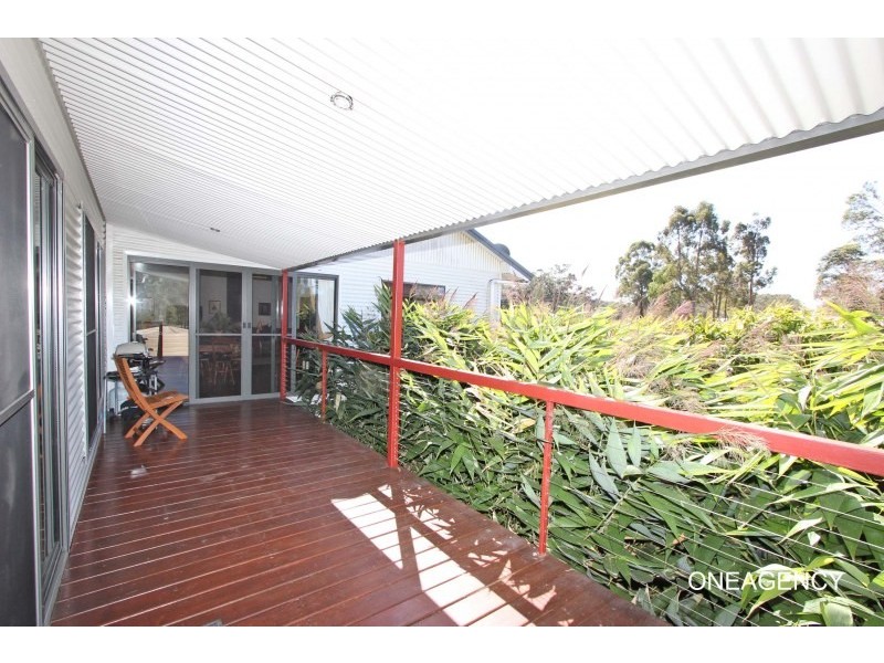 11 Penn Place, Crescent Head NSW 2440