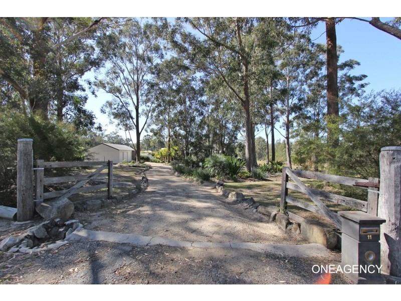 11 Penn Place, Crescent Head NSW 2440