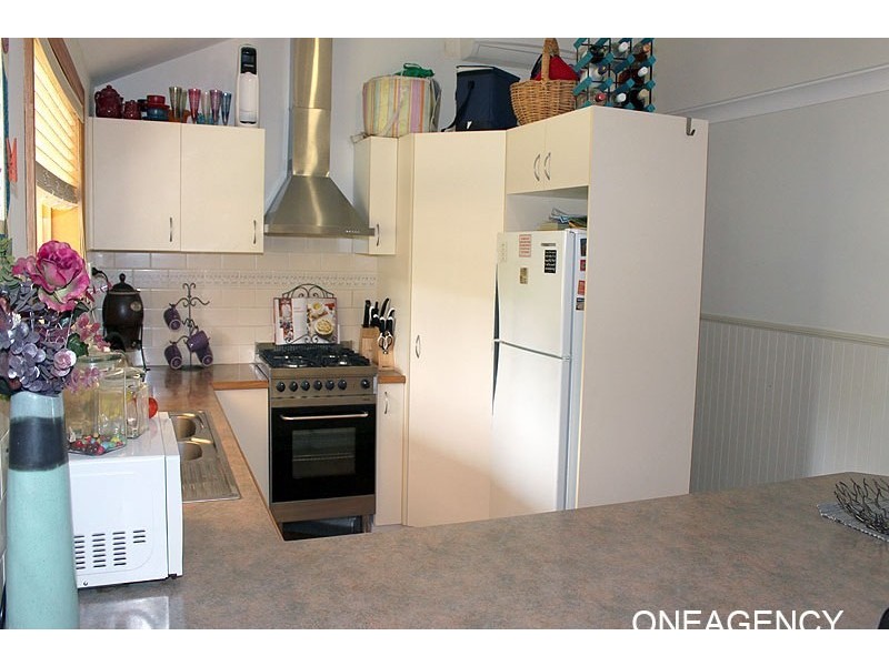 12 Hillview Drive, Aldavilla NSW 2440