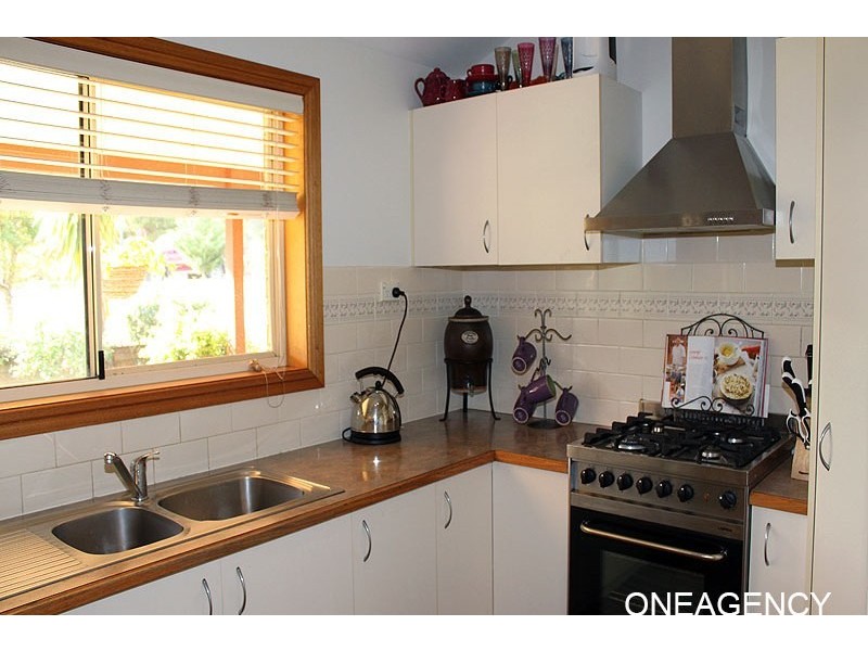 12 Hillview Drive, Aldavilla NSW 2440