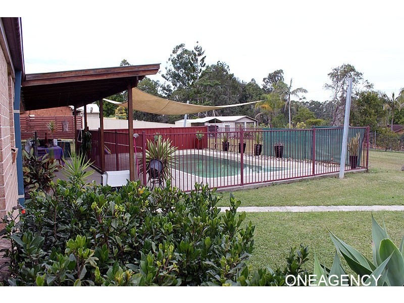 12 Hillview Drive, Aldavilla NSW 2440