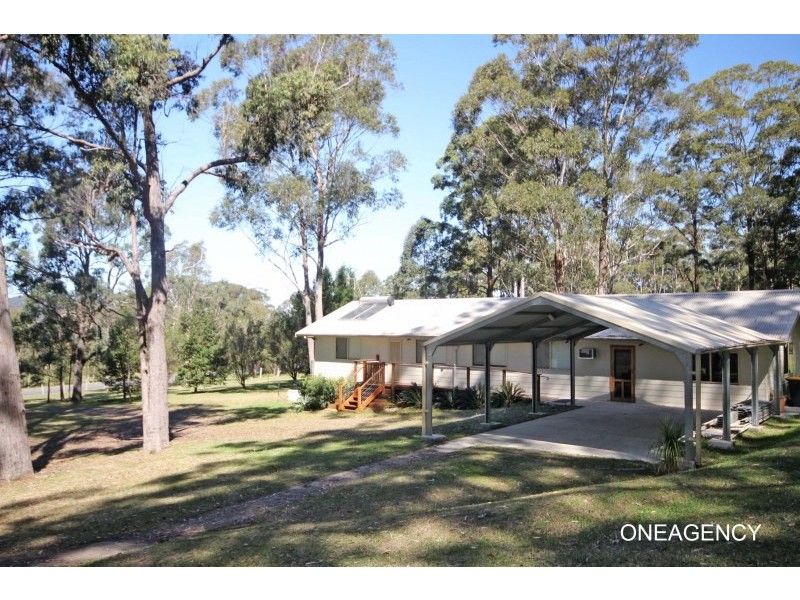 115 Neville Morton Drive, Crescent Head NSW 2440