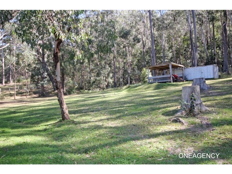 115 Neville Morton Drive, Crescent Head NSW 2440