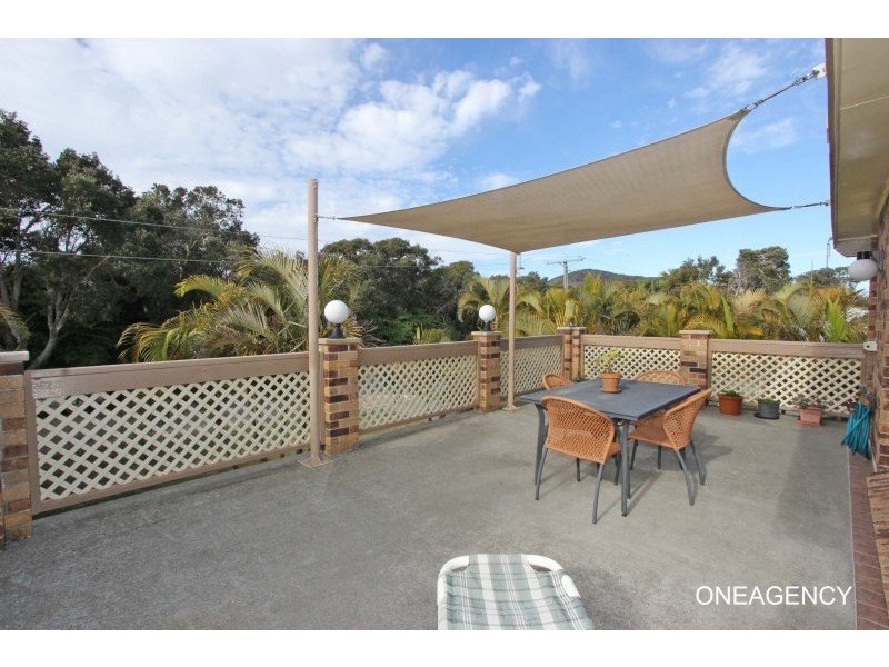 8 Hutcheson Street, Hat Head NSW 2440