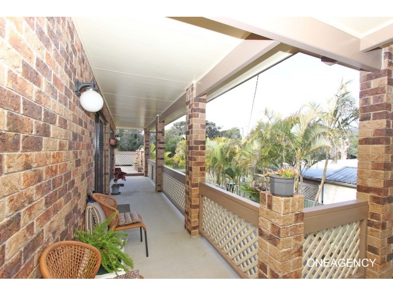 8 Hutcheson Street, Hat Head NSW 2440