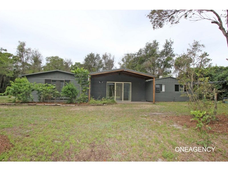 634 Point Plomer Road, Crescent Head NSW 2440