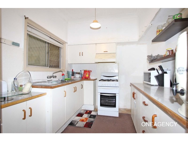 12 Nicholson Street, South Kempsey NSW 2440