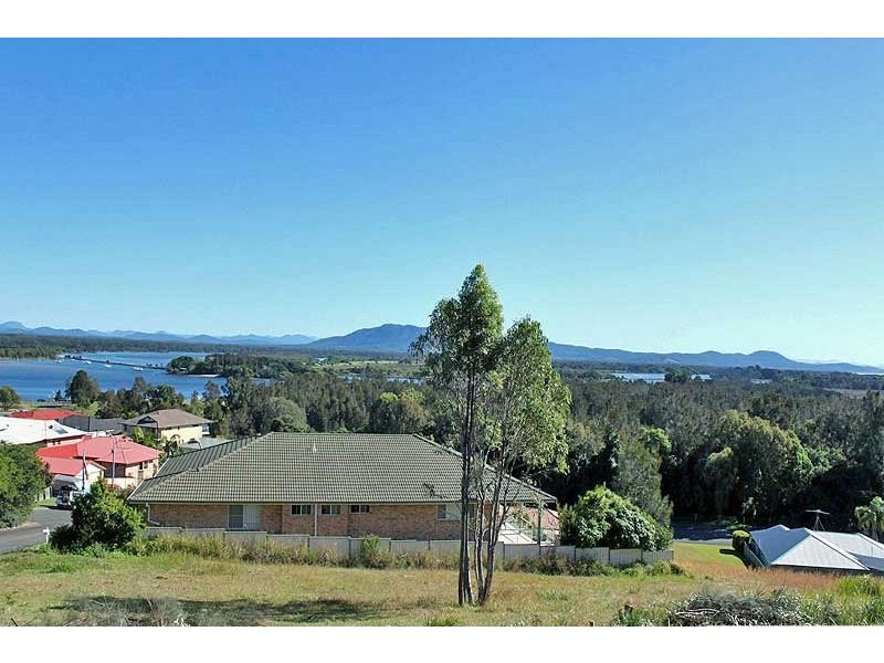 9 Salmon Circuit, South West Rocks NSW 2431
