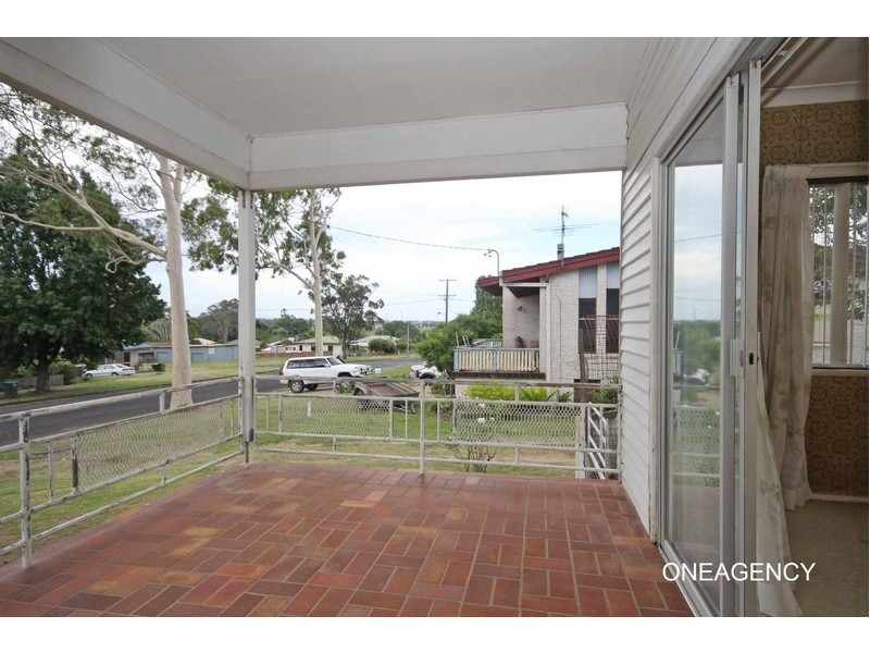 25 Macquarie Street, South Kempsey NSW 2440