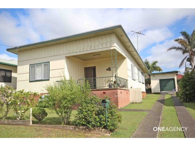 16 Elrington Avenue, West Kempsey NSW 2440