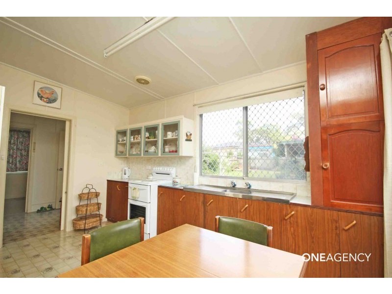 16 Elrington Avenue, West Kempsey NSW 2440