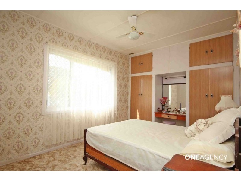 16 Elrington Avenue, West Kempsey NSW 2440