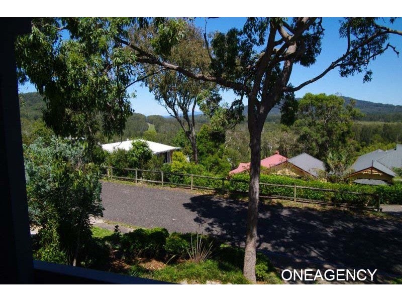 6 Kinchela Street, Crescent Head NSW 2440