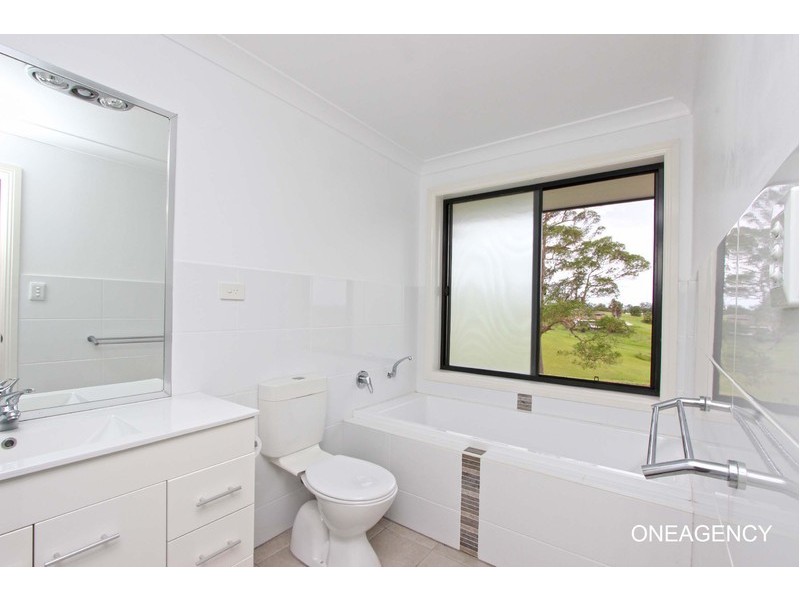 11 McPhillips Place, Greenhill NSW 2440