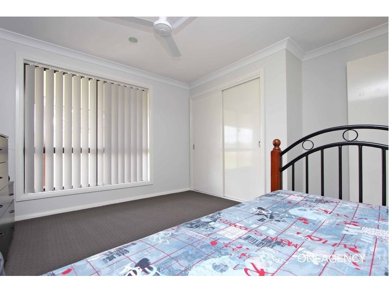 11 McPhillips Place, Greenhill NSW 2440