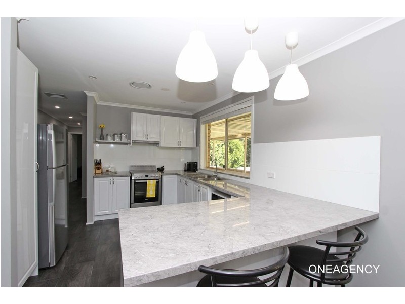 16 Haven Crescent, Aldavilla NSW 2440