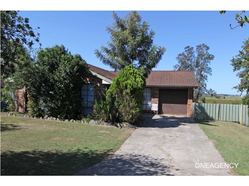 20 Mitchell Avenue, West Kempsey NSW 2440