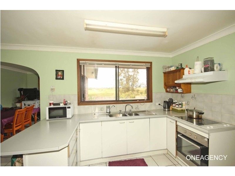 20 Mitchell Avenue, West Kempsey NSW 2440