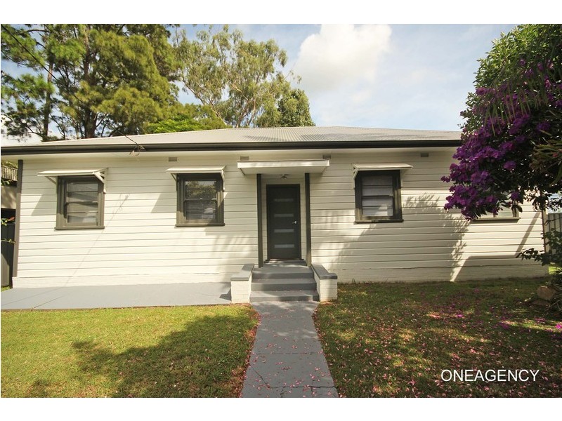 10 Croads Esplanade, Smithtown NSW 2440