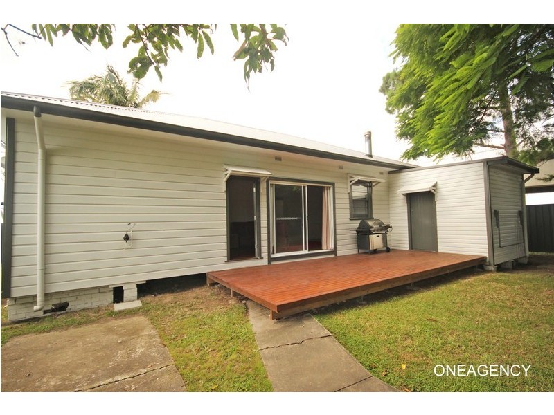 10 Croads Esplanade, Smithtown NSW 2440