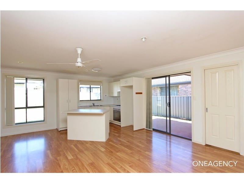 12 Bert Dyson Place, West Kempsey NSW 2440